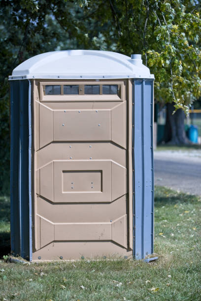 Best Portable toilet rental cost  in Lewisburg, OH